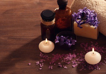 四肢冰凉可以采用油压的方法调理